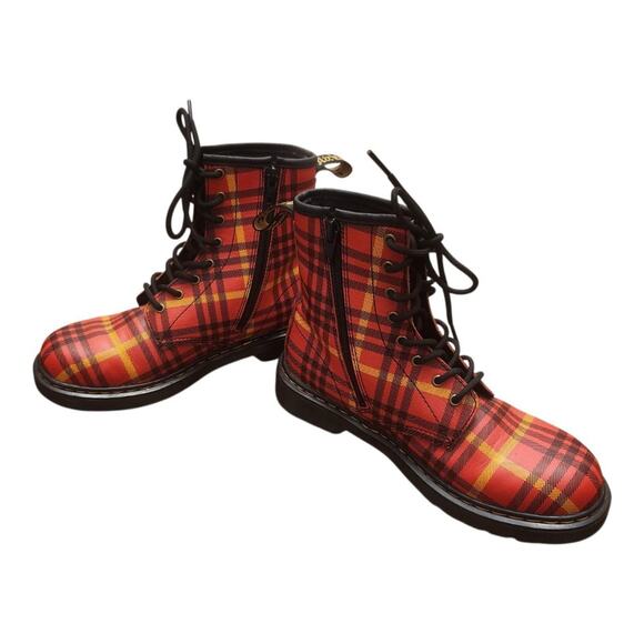 Doc Martens Yellow Red PlaidStyle 1460 Tartan Youth sz 5 PunkRock Boots - Picture 2 of 5